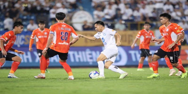 Nam Định sa sút không phanh: Chuyện gì đang xảy ra khi để Đà Nẵng "dưới cơ" lấn át? 3 Đà Nẵng hồi sinh ngoạn mục: Lửa thử vàng ở đáy bảng