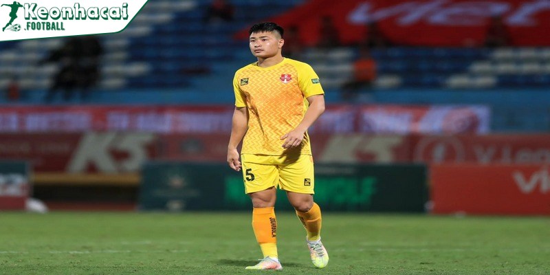 Lộ diện 2 tân binh chất lượng của CLB Nam Định: A Mít và Đặng Văn Tới 3 Bản hợp đồng phù hợp với triết lý của HLV Vũ Hồng Việt