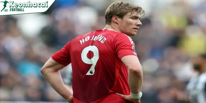 MU cân nhắc bán hoặc cho mượn Rasmus Hojlund hè này 2 Phong độ mờ nhạt và áp lực từ mức phí 70 triệu bảng