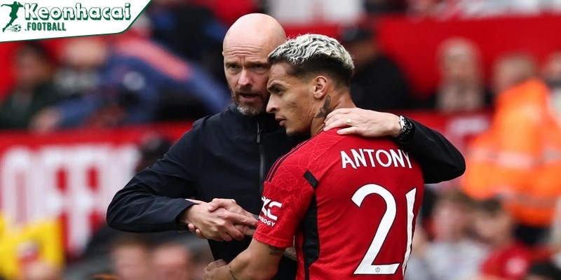 Leverkusen chưa có kế hoạch chiêu mộ Antony, Erik ten Hag xác nhận 3 Antony chưa rõ bến đỗ mới: Nguy cơ “mất giá” nếu không tìm được CLB