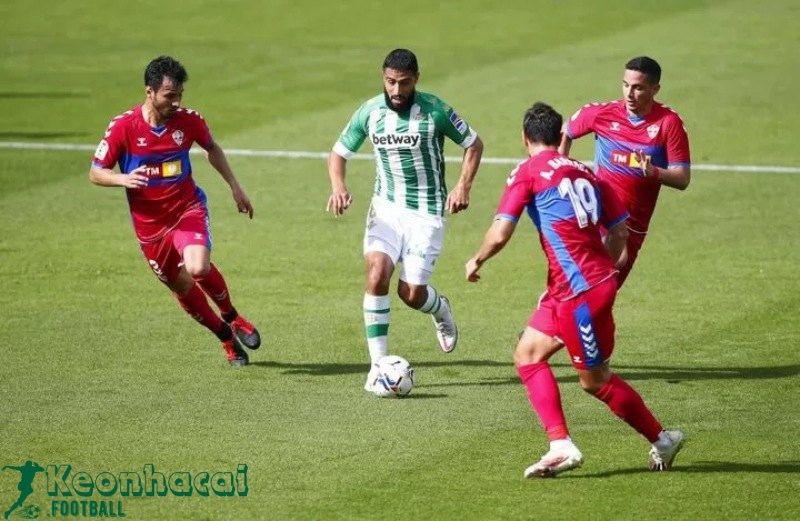 Soi kèo Elche vs Betis - 2h00 ngày 19/8 