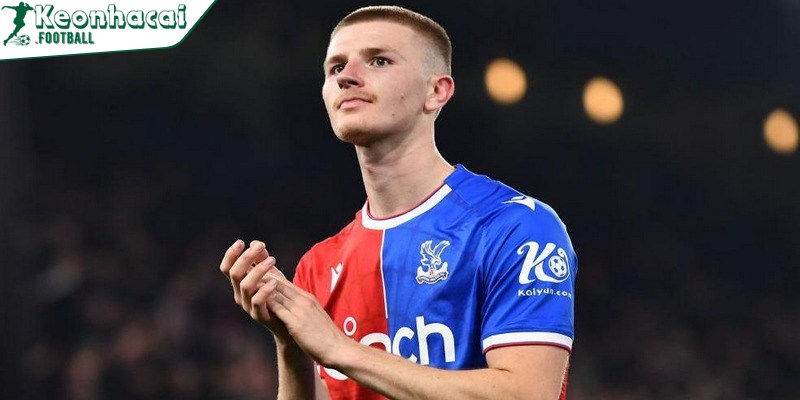 Real Madrid bước vào cuộc đua giành chữ ký Adam Wharton 2 Adam Wharton chứng minh tiềm năng bản thân lớn trên sân cỏ