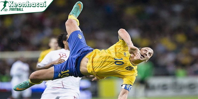 Những bàn thắng đẹp nhất mọi thời đại cực kỳ ấn tượng 4 Zlatan Ibrahimovich trong Thụy Điển gặp Anh được đánh giá cao