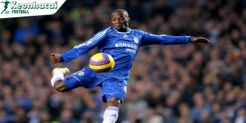 Claude Makelele là tiền vệ phòng ngự hay nhất mọi thời đại
