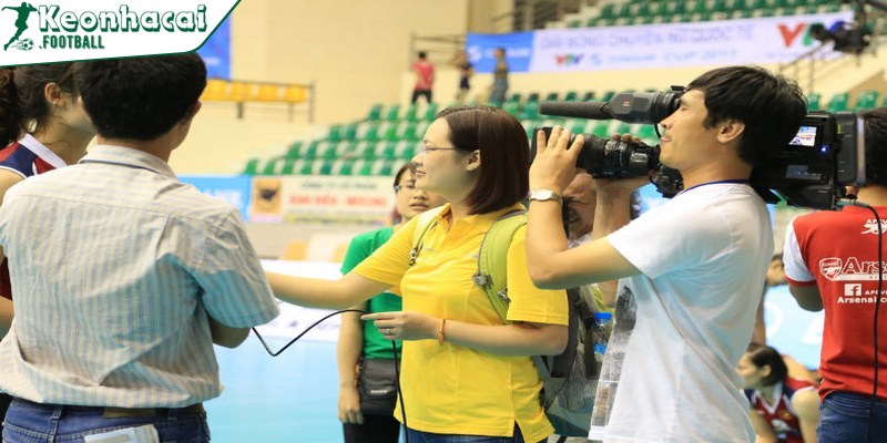 Bình Luận Viên Tiểu Huyền - Cô Gái Ấn Tượng Nhất 3 BLV Tiểu Huyền từng tham gia bóng đá nữ khi còn đang học tập