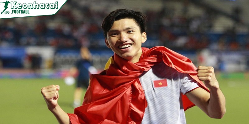 Tiểu sử và sự nghiệp của chàng cầu thủ Đoàn Văn Hậu 2 Đoàn Văn Hậu là cầu thủ trẻ sinh ra và lớn lên tại Thái Bình