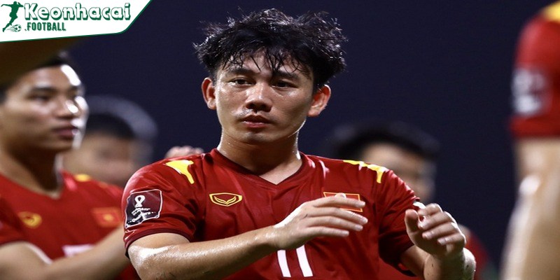 Minh Vương cầu thủ - Nhân tố xuất sắc của đội tuyển Việt Nam 4 Từ 2021 - nay đánh dấu sự trở lại mạnh mẽ và nỗ lực phát triển của Minh Vương