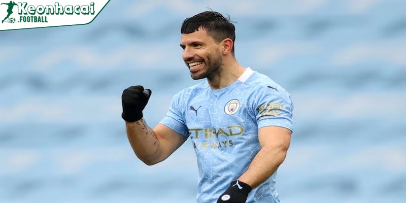 Sergio Aguero sở hữu thành tích 184 bàn thắng sau 275 trận 